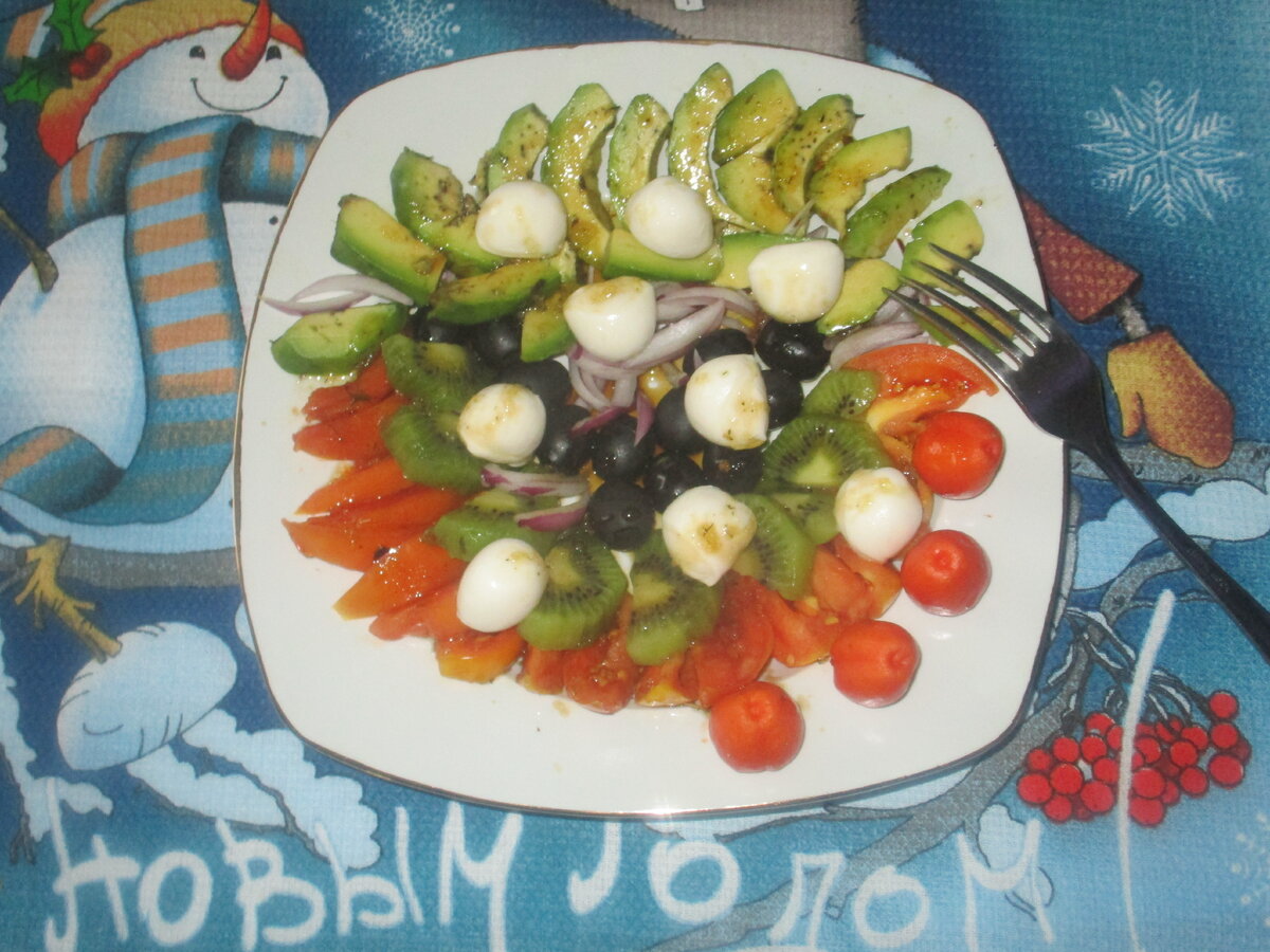 Летний салат: легкость и свежесть в каждом кусочке