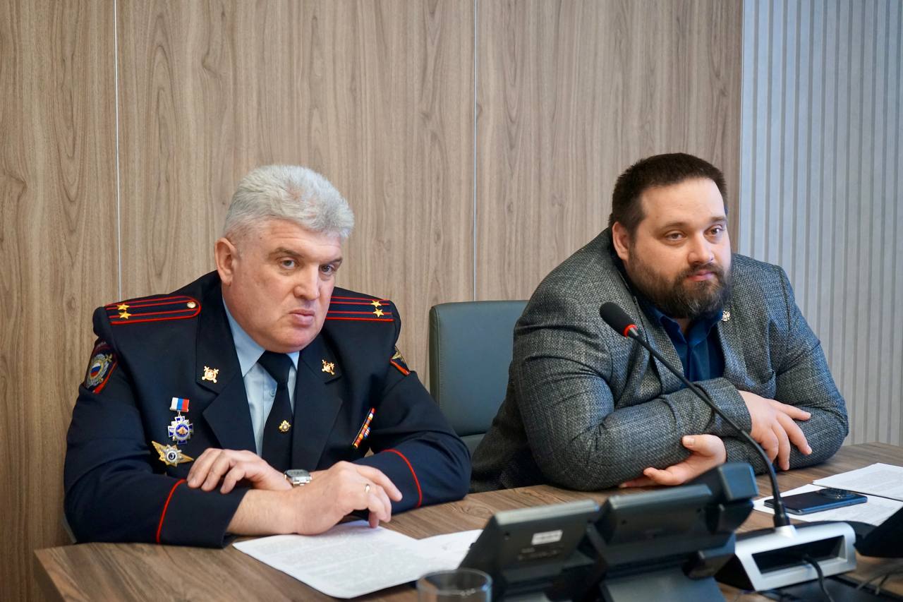 Весенний курс на безопасность: в Орле обсудили состояние дорог, аварийность и безопасность пешеходов