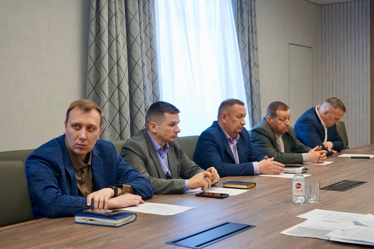 Весенний курс на безопасность: в Орле обсудили состояние дорог, аварийность и безопасность пешеходов Весенний курс на безопасность: в Орле обсудили состояние дорог, аварийность и безопасность пешеходов