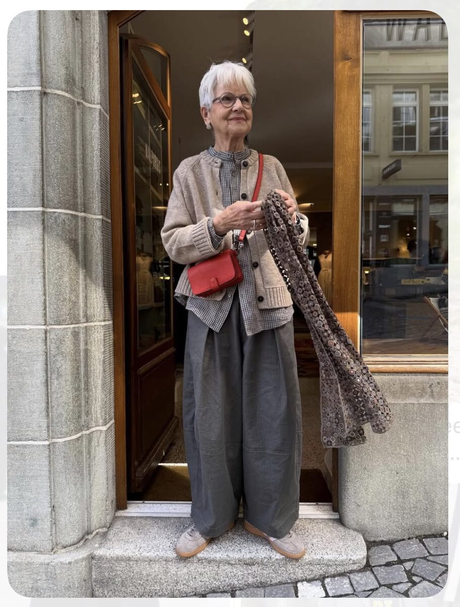 Смелый стиль для женщин старше 60: вдохновляющие образы