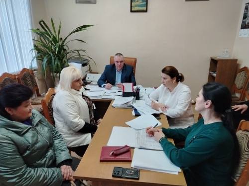 В рамках Дня молодого избирателя председатель ТИК Колпнянского района на базе лицея провела для учащихся лекцию-викторину «Что мы знаем о выборах», в ходе которой рассказала о предстоящем Едином дне голосования 2026 года... В рамках Дня молодого избирателя председатель ТИК Колпнянского района на базе лицея провела для учащихся лекцию-викторину «Что мы знаем о выборах», в ходе которой рассказала о предстоящем Едином дне голосования 2026 года...