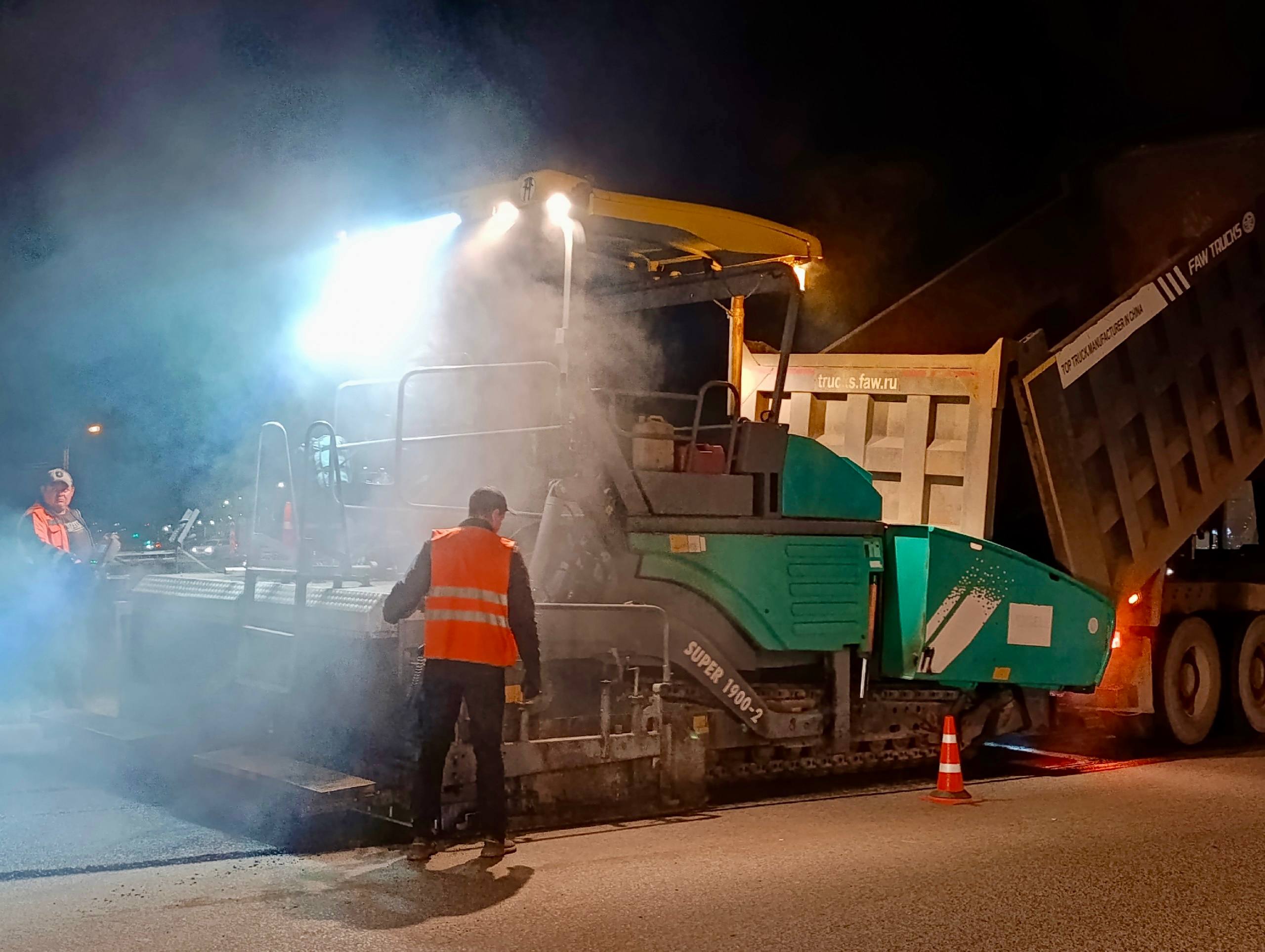 В Орле продолжается обновление дорожного покрытия В Орле продолжается обновление дорожного покрытия