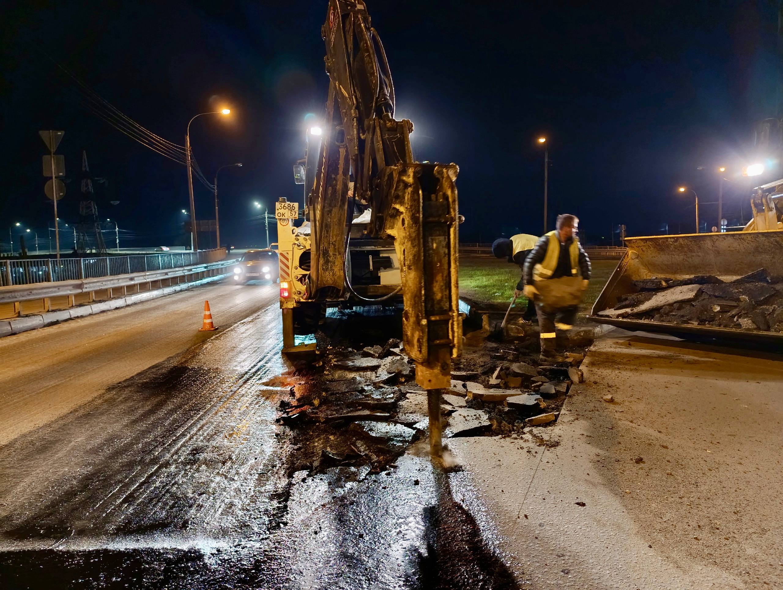 В Орле продолжается обновление дорожного покрытия В Орле продолжается обновление дорожного покрытия