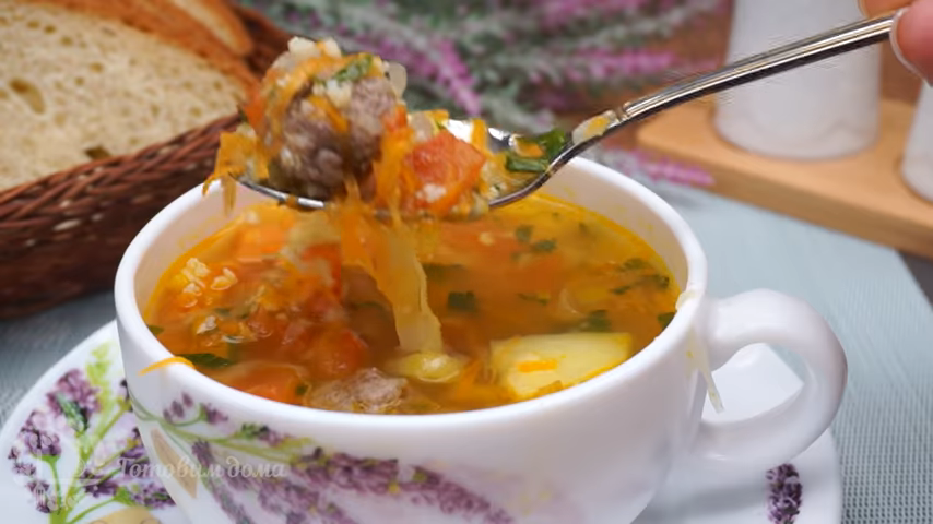Вкусный и сытный суп с фрикадельками и пшеном