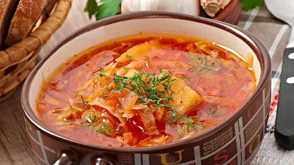 Секреты приготовления идеального борща: вкусные традиции и неожиданные вариации