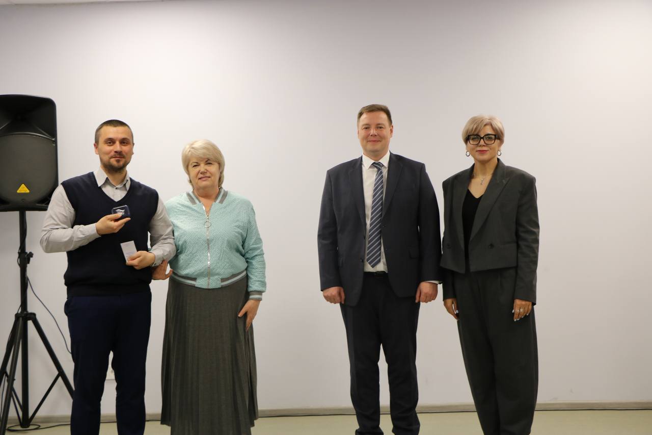 В Орловском муниципальном округе состоялось значимое торжественное мероприятие, собравшее в одном зале представителей сразу нескольких ключевых сфер жизни региона В Орловском муниципальном округе состоялось значимое торжественное мероприятие, собравшее в одном зале представителей сразу нескольких ключевых сфер жизни региона