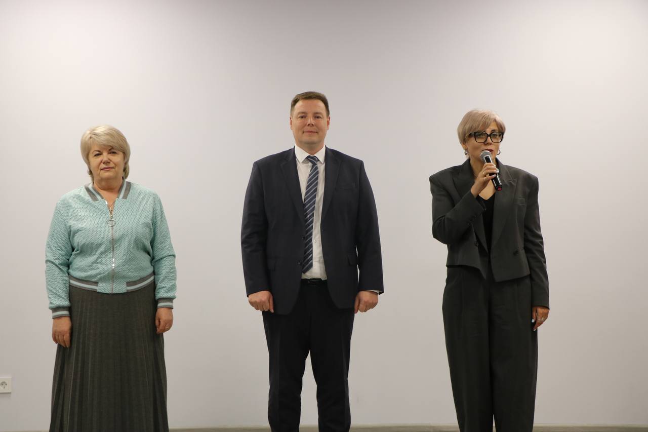 В Орловском муниципальном округе состоялось значимое торжественное мероприятие, собравшее в одном зале представителей сразу нескольких ключевых сфер жизни региона В Орловском муниципальном округе состоялось значимое торжественное мероприятие, собравшее в одном зале представителей сразу нескольких ключевых сфер жизни региона