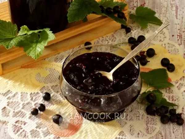 Простой и вкусный способ заготовки смородины: получаем идеальное варенье за пять минут