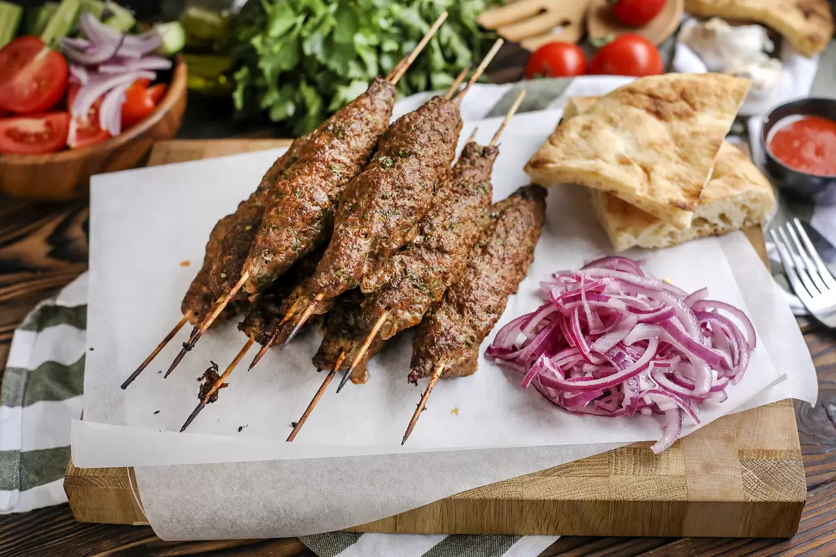 Секреты идеального кебаба: сочетание баранины и говядины