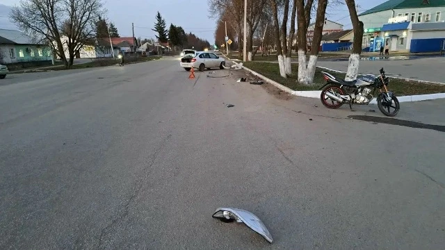 За сутки в Орловской области в 2 ДТП пострадали два молодых мотоциклиста За сутки в Орловской области в 2 ДТП пострадали два молодых мотоциклиста