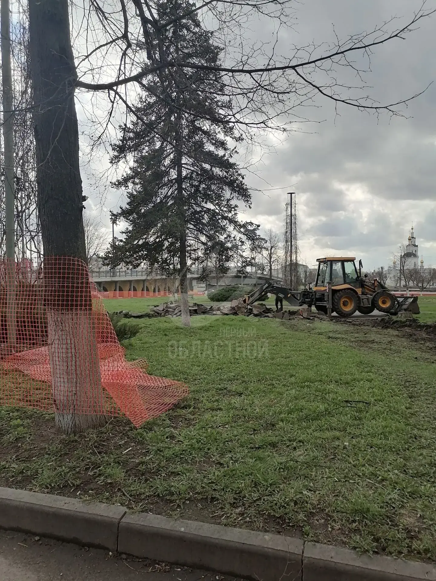 В сквере Альберта Иванова в Орле начались работы по благоустройству! В сквере Альберта Иванова в Орле начались работы по благоустройству!