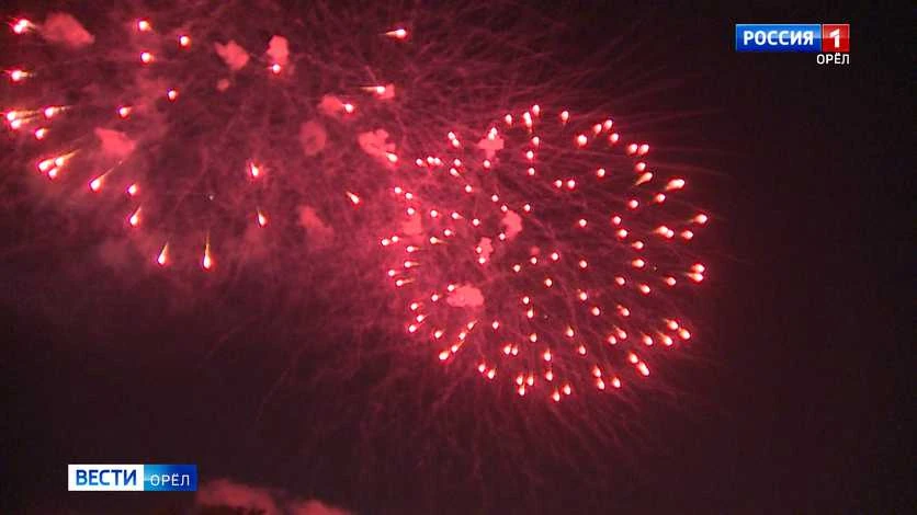 В Ливнах запланировали салют на День Победы