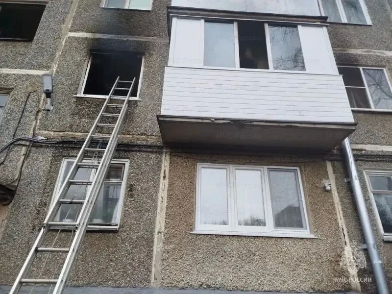 В Орле при пожаре на Комсомольской спасли 23 человека