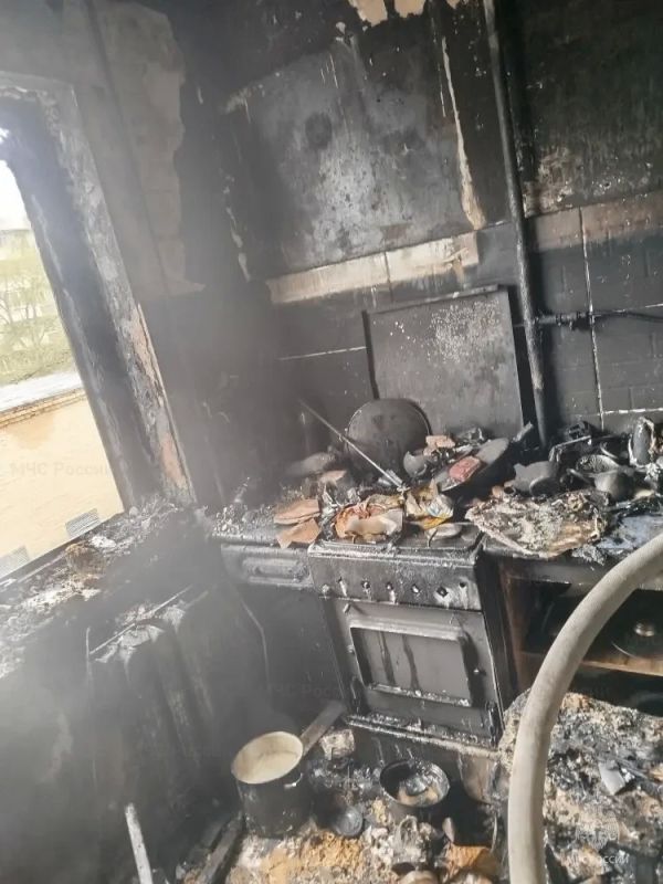 17 человек эвакуировано, 6 спасено: в Орле в пятиэтажке тушили пожар