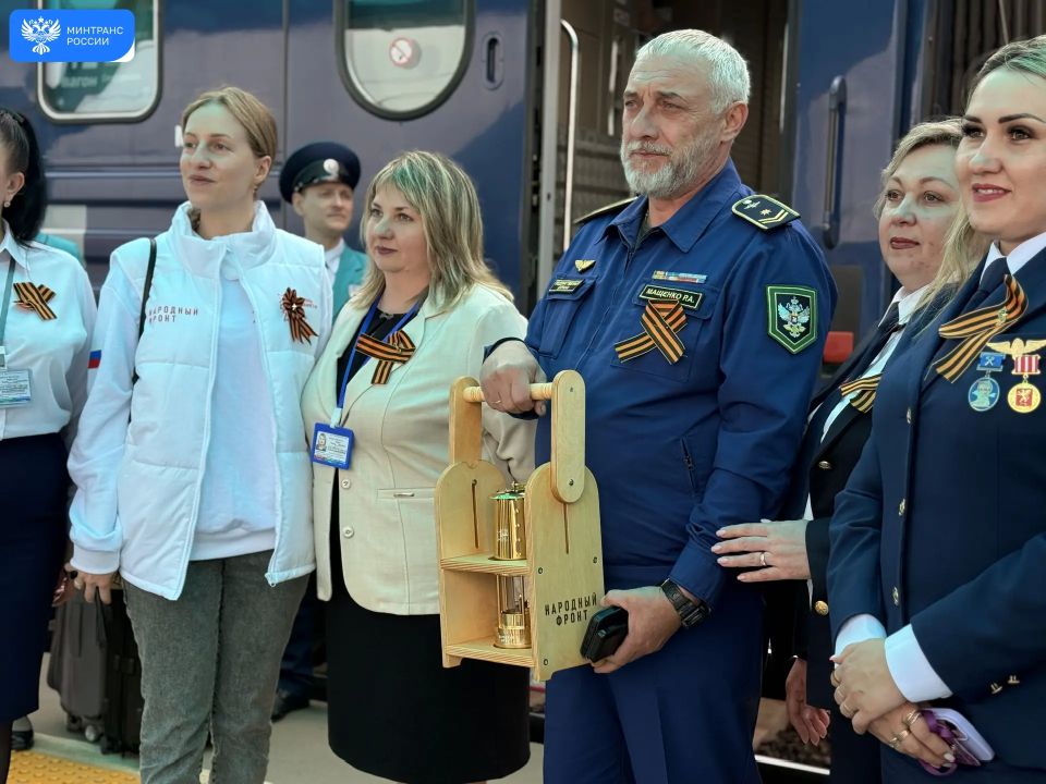 Железнодорожники поддержали акцию Народного фронта «Огонь памяти» Железнодорожники поддержали акцию Народного фронта «Огонь памяти»