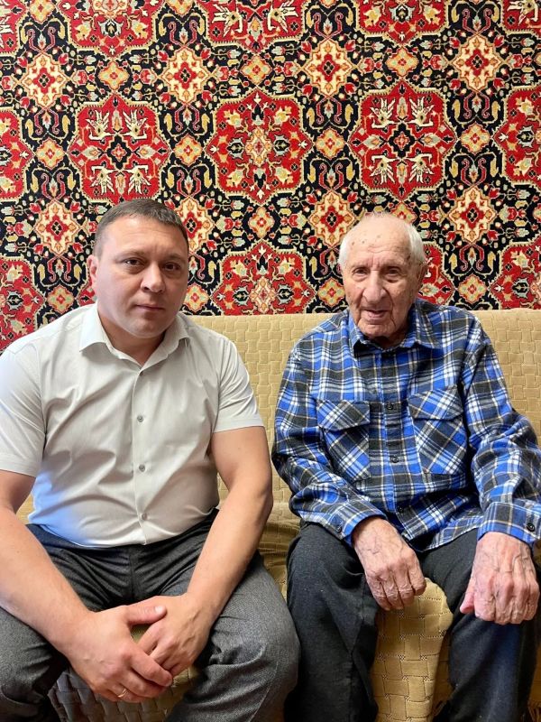 «Мы гордимся вами»: орловского ветерана Анатолия Рыбина поздравили с наступающим Днём Победы