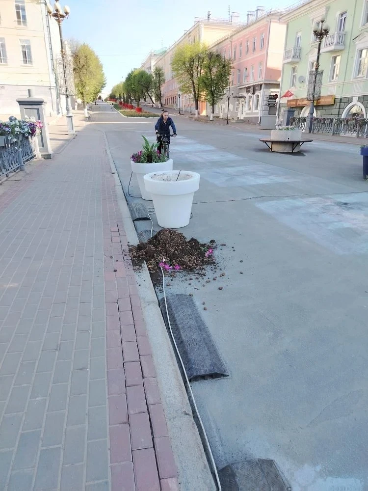 Вот такое фото сегодня утром нам прислали сотрудники "Спецавтобазы".