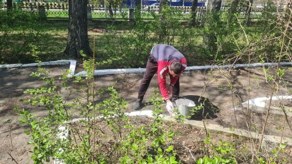 Ко Дню Великой Победы: огнеборцы благоустраивают места воинских захоронений Ко Дню Великой Победы: огнеборцы благоустраивают места воинских захоронений