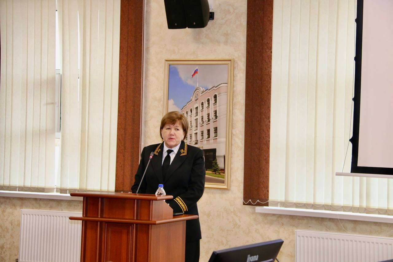 В Орле издан сборник материалов о защите прав несовершеннолетних В Орле издан сборник материалов о защите прав несовершеннолетних