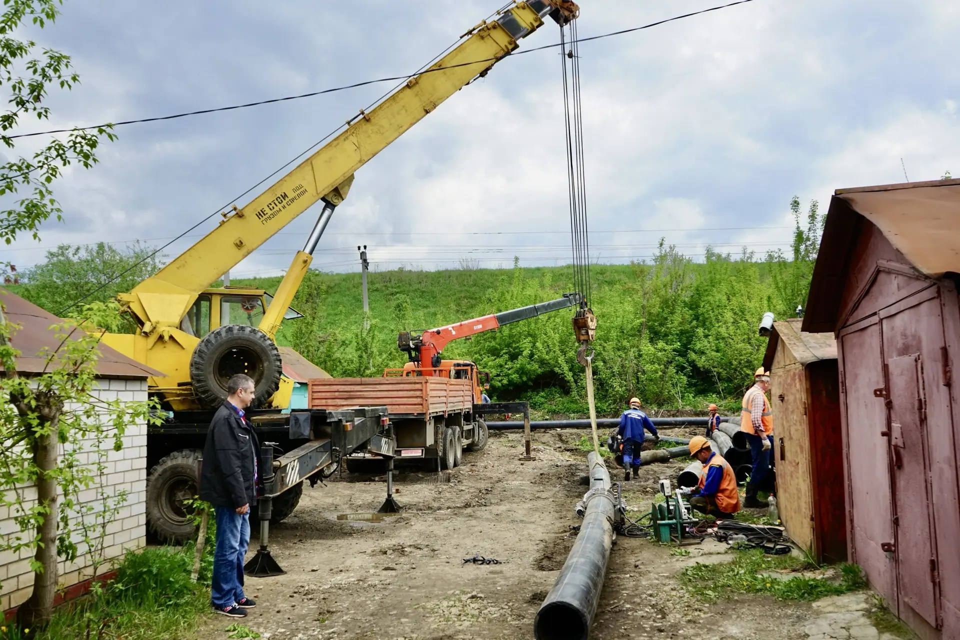 В Орле продолжаются аварийно-восстановительные работы на коллекторе в районе ГК «Луч»