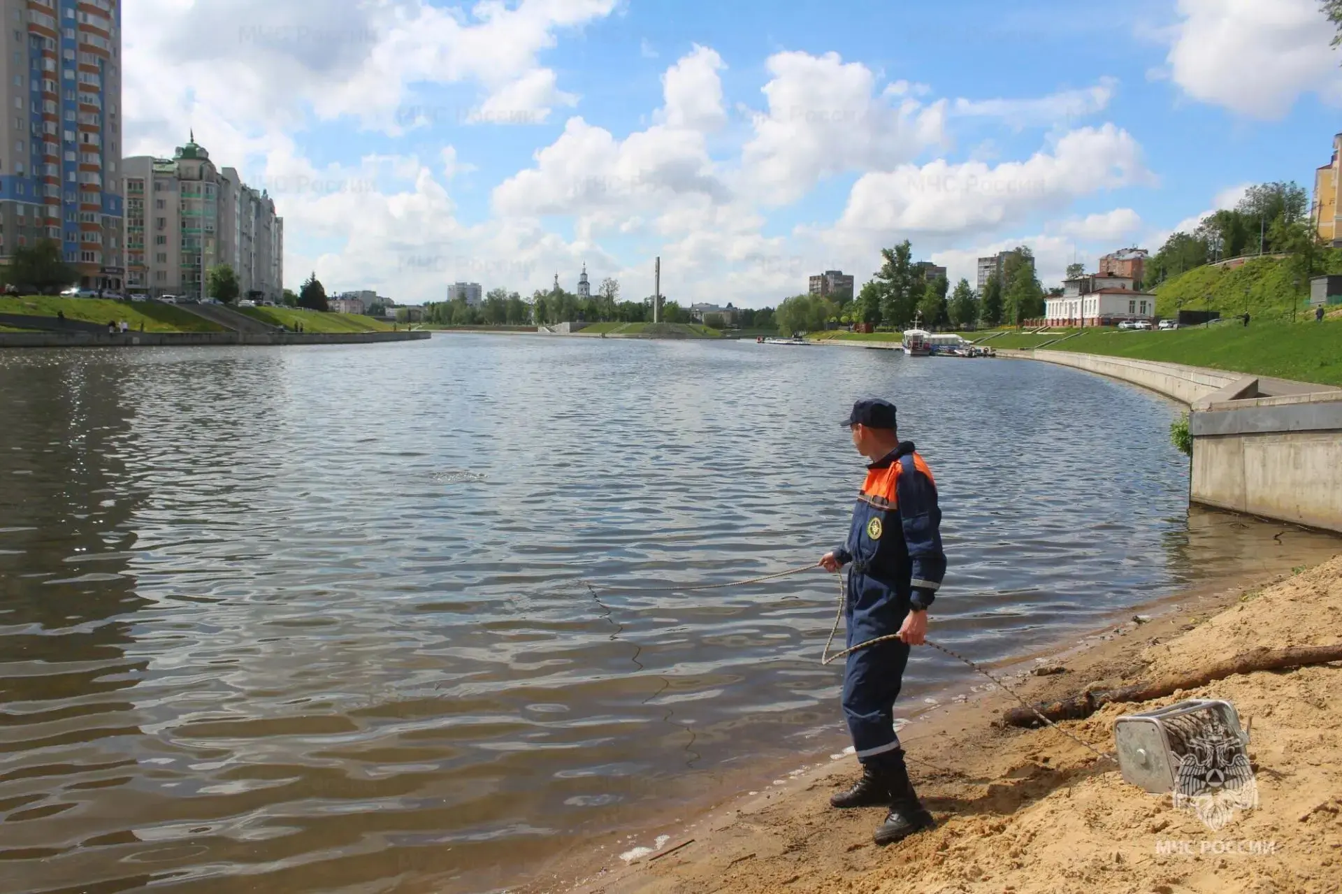На Орловщине проводится подготовка пляжей к купальному сезону На Орловщине проводится подготовка пляжей к купальному сезону