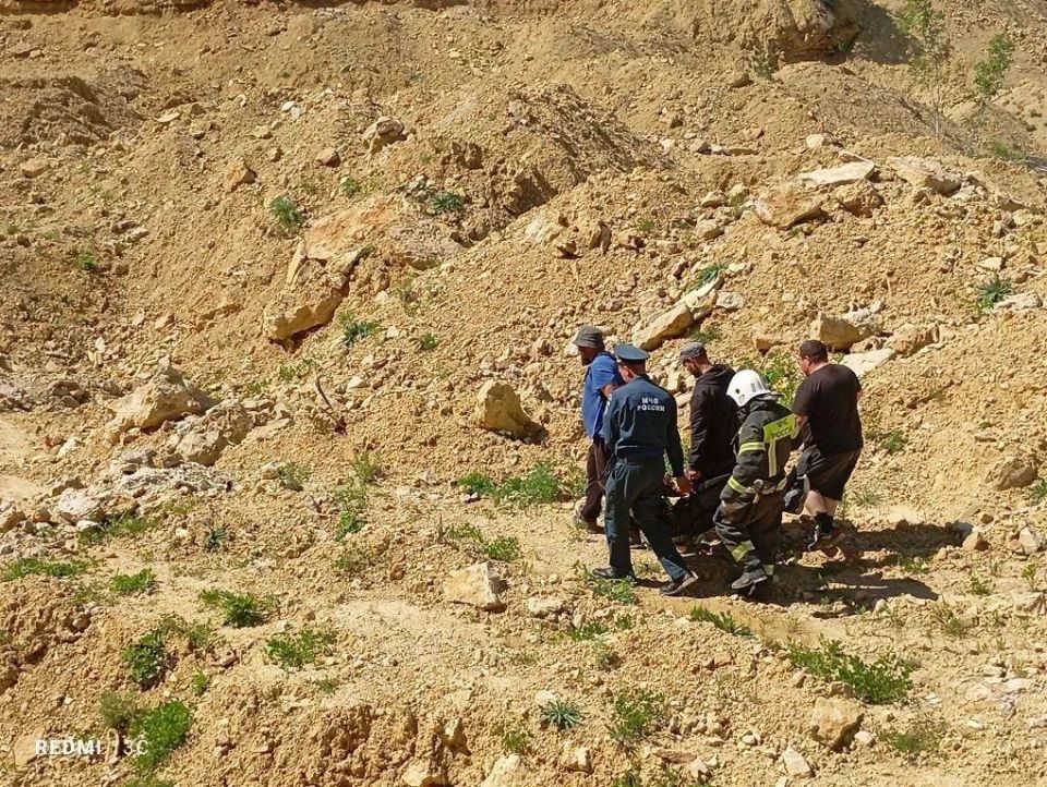 Благополучная операция по спасению питбайкера Вчера в 13.03 на телефон 112 поступило тревожное сообщение о том, что в районе деревни Железница Мценского района упал и сломал ногу мужчина, который ездил по бездорожью... Благополучная операция по спасению питбайкера Вчера в 13.03 на телефон 112 поступило тревожное сообщение о том, что в районе деревни Железница Мценского района упал и сломал ногу мужчина, который ездил по бездорожью...