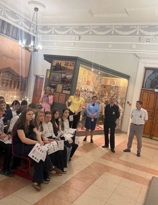 #УСТУПИДОРОГУПОЕЗДАМ. Сотрудники транспортной полиции Орла приняли участие в профилактической акции «Уступи дорогу поездам» #УСТУПИДОРОГУПОЕЗДАМ. Сотрудники транспортной полиции Орла приняли участие в профилактической акции «Уступи дорогу поездам»