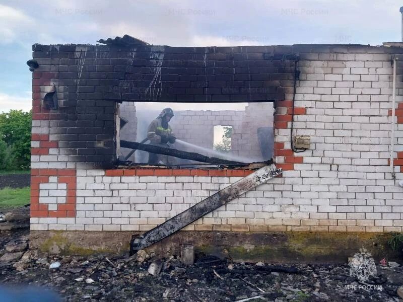 За сутки сотрудники МЧС России выезжали 17 раз: тушение пожаров, изъятие ВОП и помощь населению За прошедшие сутки орловские пожарно-спасательные подразделения выезжали 17 раз, из них 8 выездов на ликвидацию возгораний и 9... За сутки сотрудники МЧС России выезжали 17 раз: тушение пожаров, изъятие ВОП и помощь населению За прошедшие сутки орловские пожарно-спасательные подразделения выезжали 17 раз, из них 8 выездов на ликвидацию возгораний и 9...
