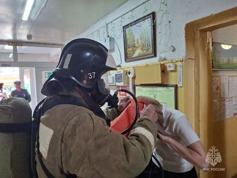 В Шаблыкино школа искусств под защитой сотрудников МЧС России В Шаблыкино школа искусств под защитой сотрудников МЧС России