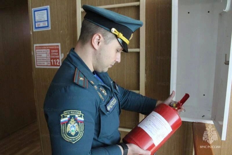 Сотрудники МЧС России проверяют состояние пожарной безопасности оздоровительных детских лагерей Орловщины Сотрудники МЧС России проверяют состояние пожарной безопасности оздоровительных детских лагерей Орловщины