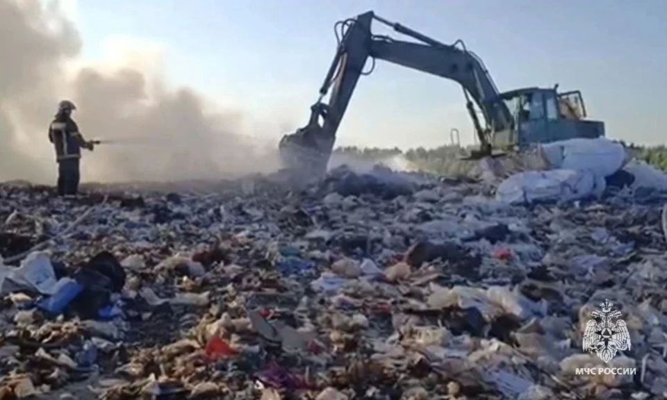 Мценские пожарные спасли женщину на пожаре За прошедшие сутки орловские пожарно-спасательные подразделения выезжали 13 раз, из них 8 выездов на ликвидацию возгораний и 5 выездов на помощь населению Мценские пожарные спасли женщину на пожаре За прошедшие сутки орловские пожарно-спасательные подразделения выезжали 13 раз, из них 8 выездов на ликвидацию возгораний и 5 выездов на помощь населению