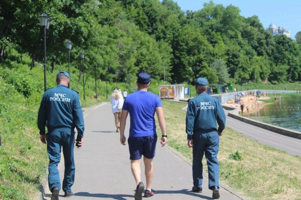 Орловские инспекторы ГИМС проверяют готовность пляжей Орловские инспекторы ГИМС проверяют готовность пляжей
