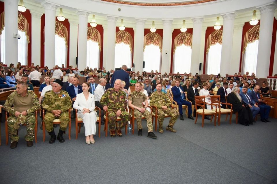 Руководитель ансамбля «Славица» Наталья Кирдеева удостоена Благодарности Президента Российской Федерации Руководитель ансамбля «Славица» Наталья Кирдеева удостоена Благодарности Президента Российской Федерации