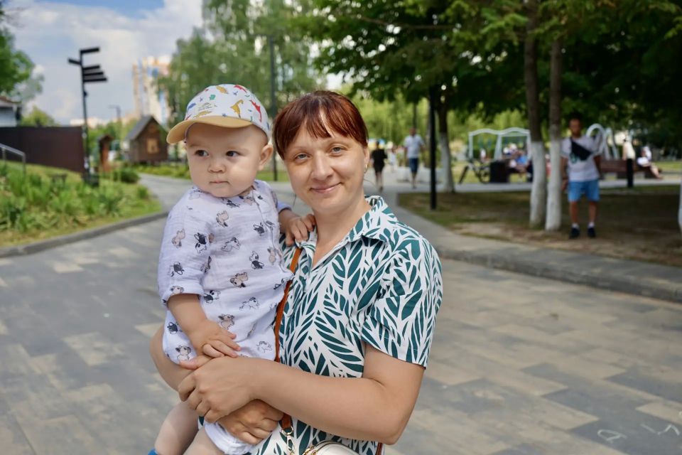 Танцевальный мастер-класс объединил юных гостей детского парка Танцевальный мастер-класс объединил юных гостей детского парка