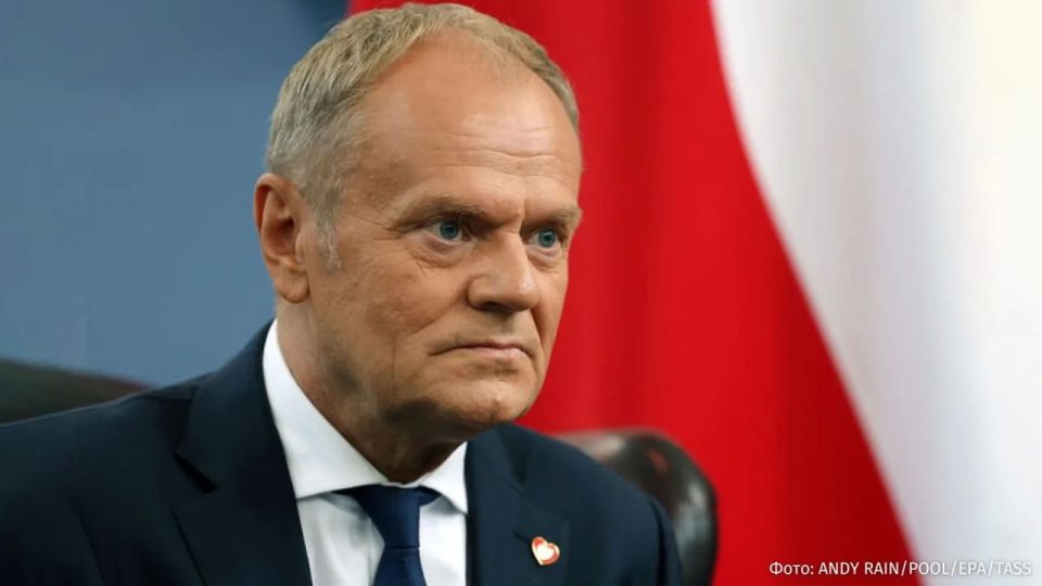 Несколько дней на отказ от героизации членов Украинской повстанческой армии* дал президент Польши Кароль Навроцкий Владимиру Зеленскому, пишет Rzeczpospolita