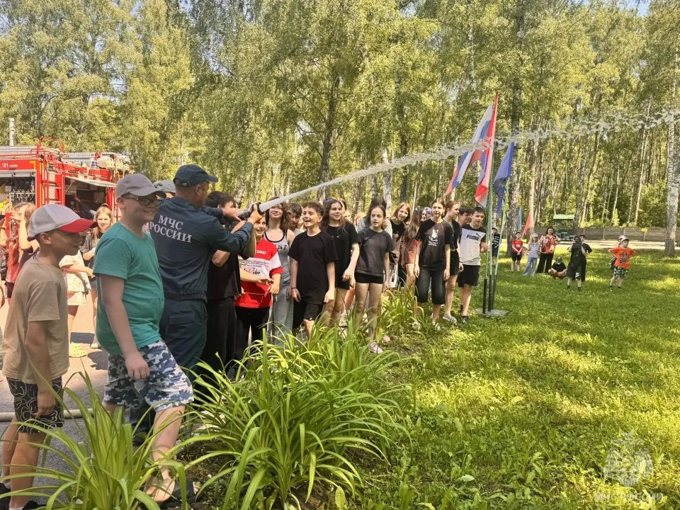 День безопасности в "Космосе" День безопасности в "Космосе"