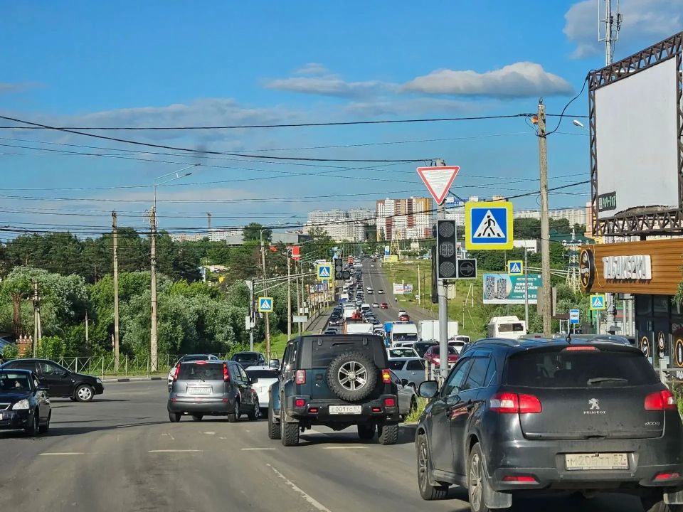 В Орле в час пик не работают светофоры В Орле в час пик не работают светофоры