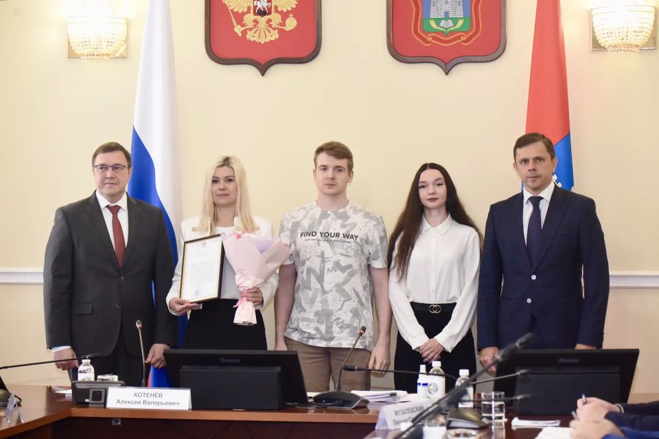 В Орле наградили авторов лучших информационных материалов о профилактике экстремизма и межэтнической толерантности В Орле наградили авторов лучших информационных материалов о профилактике экстремизма и межэтнической толерантности
