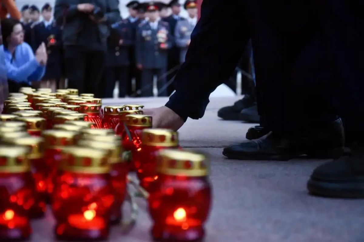 Орловцы вместе со всей страной зажгли "Свечи памяти" Орловцы вместе со всей страной зажгли "Свечи памяти"