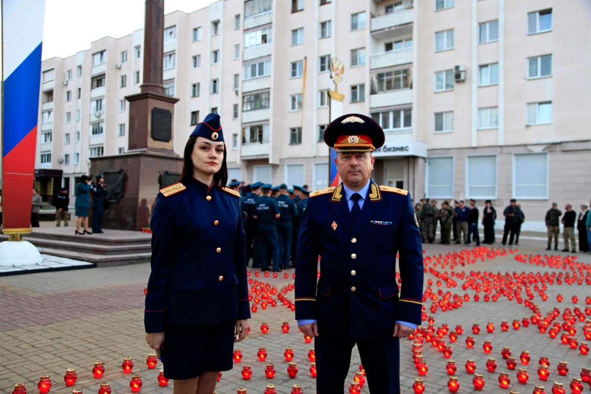 Руководитель и сотрудники регионального следственного управления и приняли участие в международной акции «Свеча памяти»