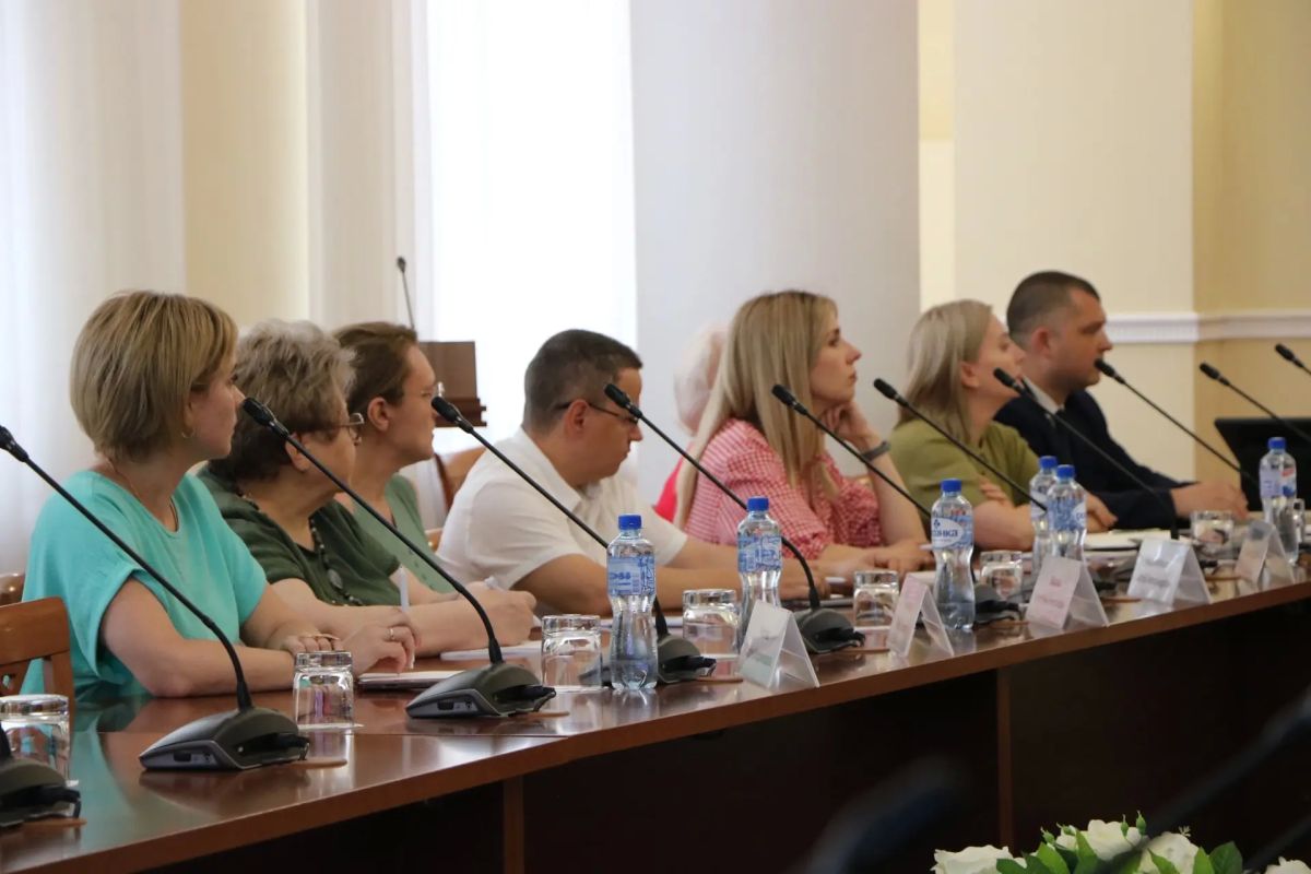 Состоялся обучающий семинар с представителями политических партий по вопросам участия в выборах депутатов Орловского областного Совета народных депутатов созыва 2026-2031 годов Состоялся обучающий семинар с представителями политических партий по вопросам участия в выборах депутатов Орловского областного Совета народных депутатов созыва 2026-2031 годов