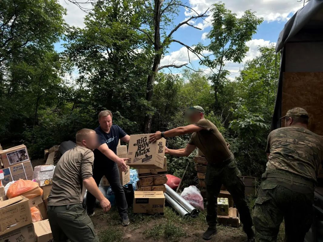 Орловщина передала очередную гуманитарную посылку бойцам на Краматорско-Дружковском тактическом направлении Орловщина передала очередную гуманитарную посылку бойцам на Краматорско-Дружковском тактическом направлении