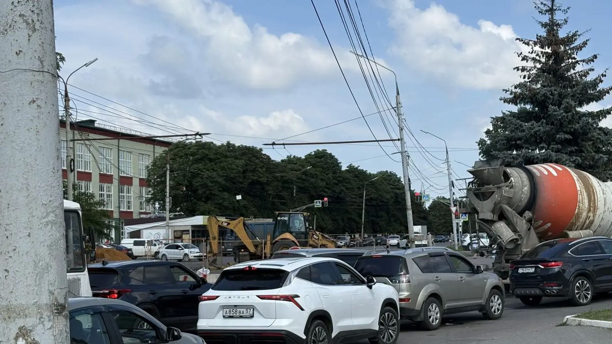 А мы напоминаем: часть дороги на Наугорке в Орле закрыта для проезда! А мы напоминаем: часть дороги на Наугорке в Орле закрыта для проезда!