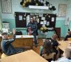 Сотрудники МЧС России провели занятие по правилам безопасности в летний период в пришкольном лагере
