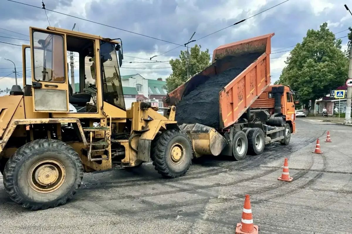 В Орле продолжают приводить в порядок межрельсовое покрытие В Орле продолжают приводить в порядок межрельсовое покрытие