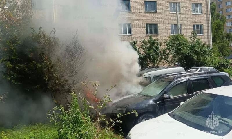 За сутки сотрудники МЧС России потушили автомобили и жилые дома - спасена женщина, эвакуировано 15 человек За прошедшие сутки орловские пожарно-спасательные подразделения выезжали 18 раз, из них 10 выездов на ликвидацию... За сутки сотрудники МЧС России потушили автомобили и жилые дома - спасена женщина, эвакуировано 15 человек За прошедшие сутки орловские пожарно-спасательные подразделения выезжали 18 раз, из них 10 выездов на ликвидацию...