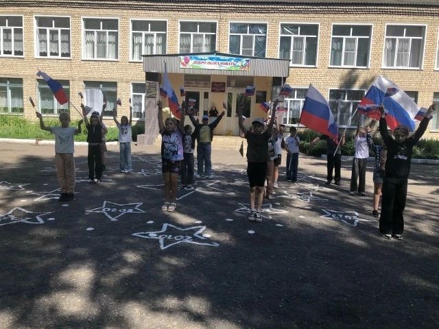 Лето – время не только для каникул, но и для новых знаний! По всей Орловской области набирает обороты Летняя школа избирательного права Лето – время не только для каникул, но и для новых знаний! По всей Орловской области набирает обороты Летняя школа избирательного права