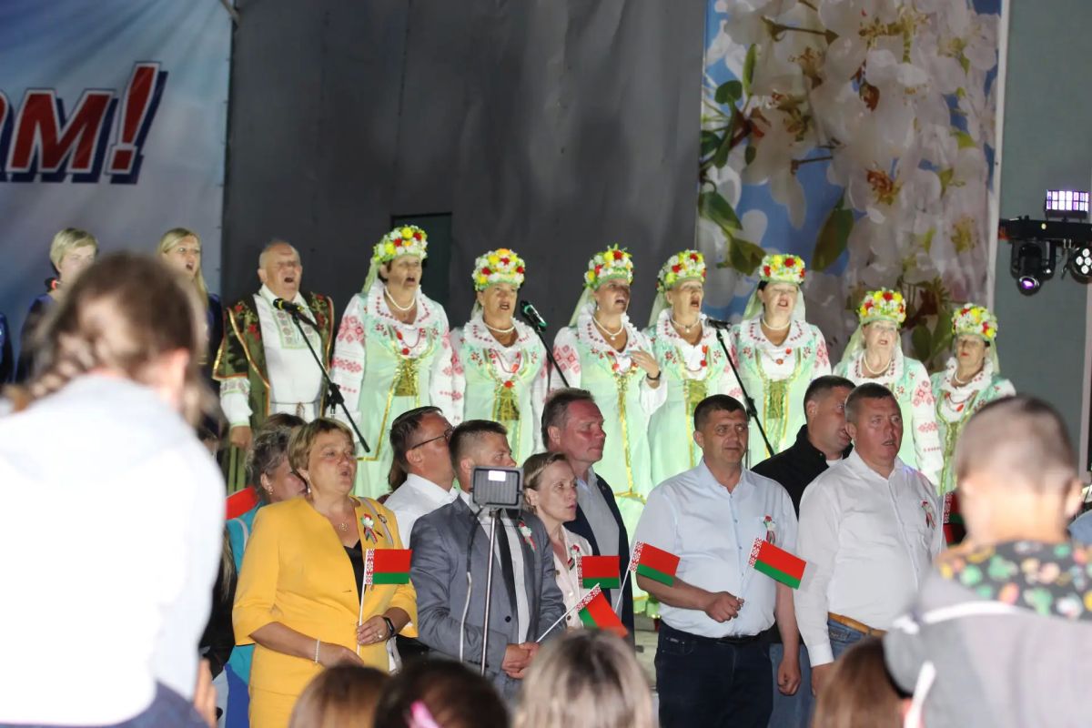 Орловчане приняли участие в торжествах по случаю Дня независимости Республики Беларусь и Дня Червенского района Орловчане приняли участие в торжествах по случаю Дня независимости Республики Беларусь и Дня Червенского района