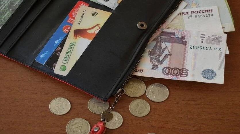 В Орловской области лишенная родительских прав девушка незаконно получала детские пособия