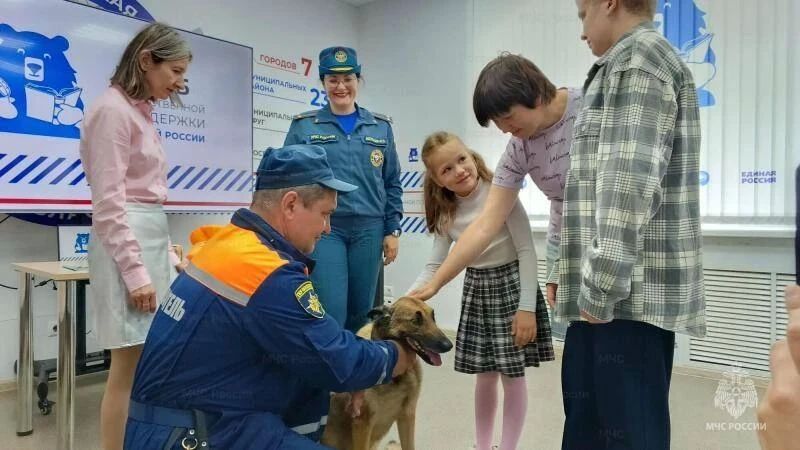 Доброта и взаимопонимание: о главных качествах спасателей узнали на мастер-классе Доброта и взаимопонимание: о главных качествах спасателей узнали на мастер-классе